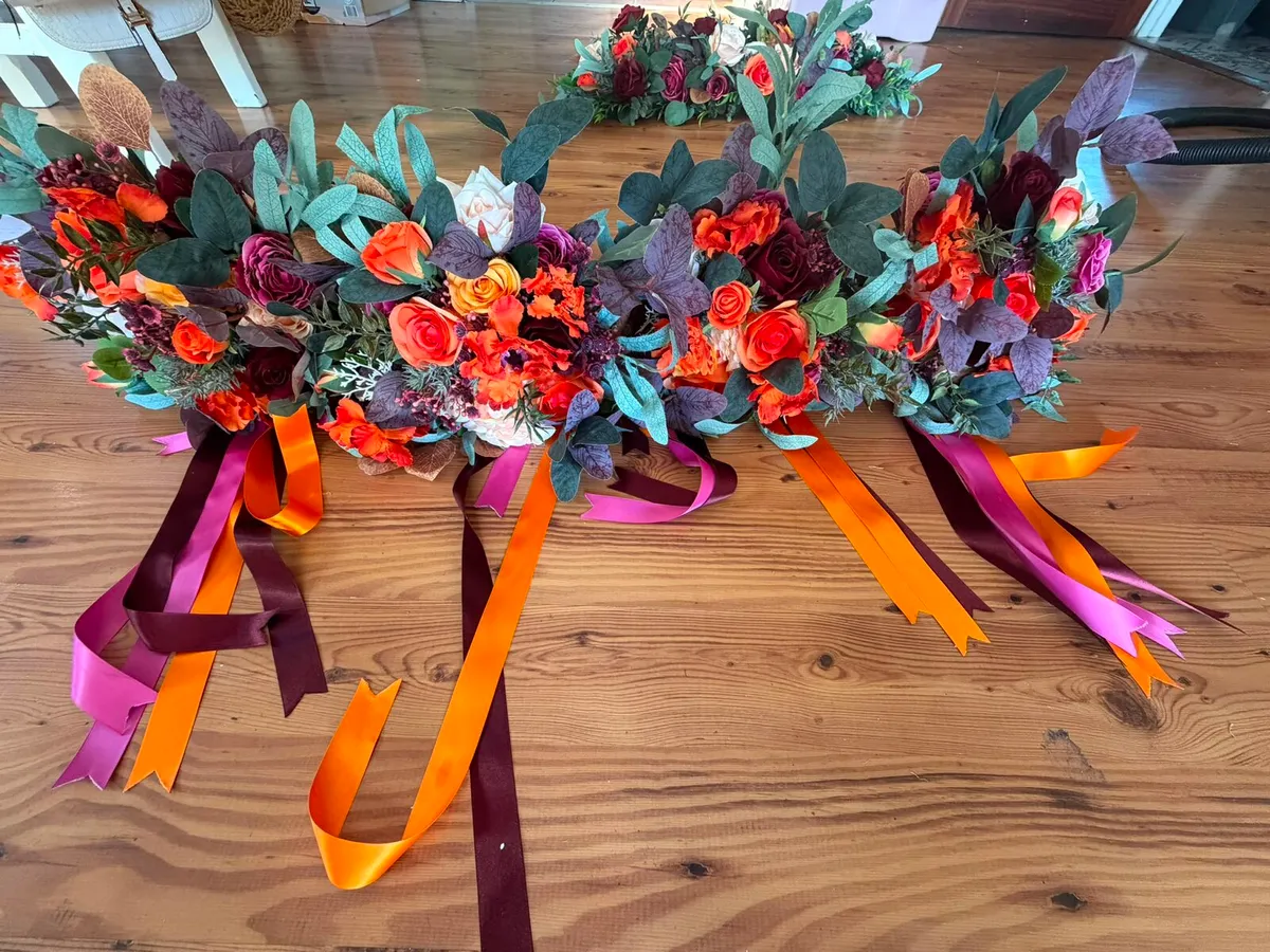 Wedding bouget and table piece - Image 2