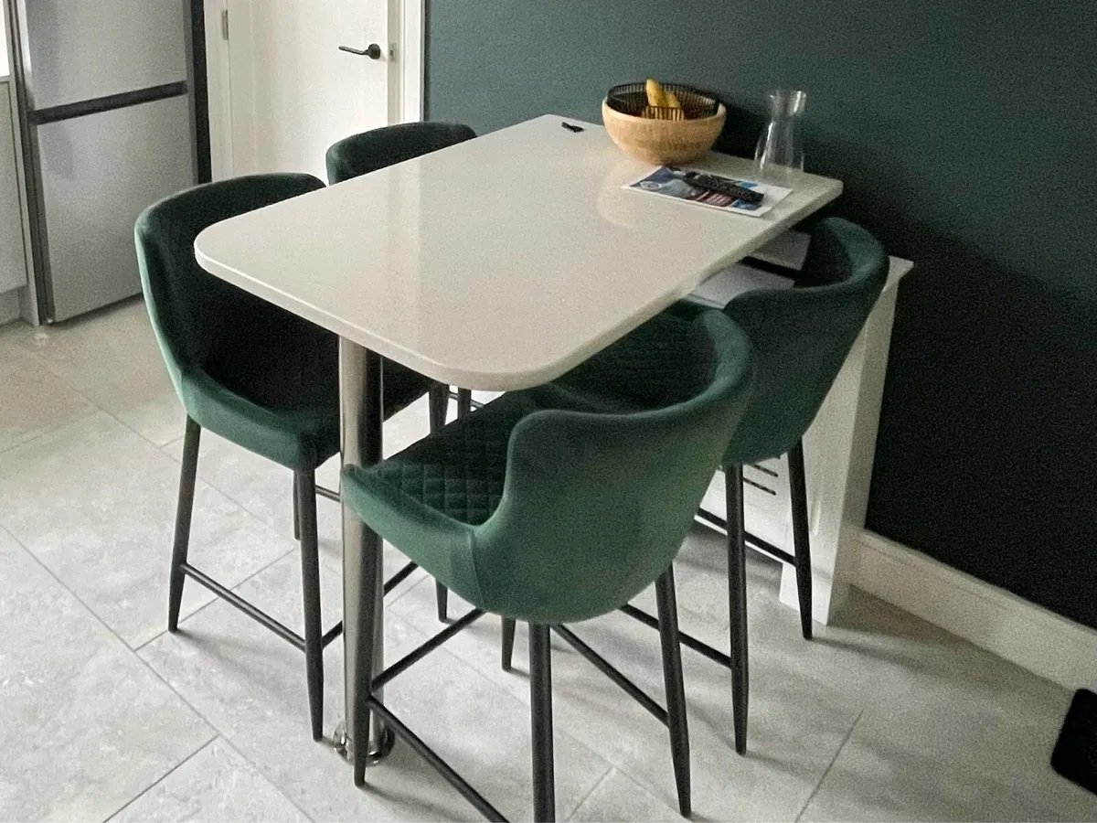 Quartz Countertop / Table - Image 1