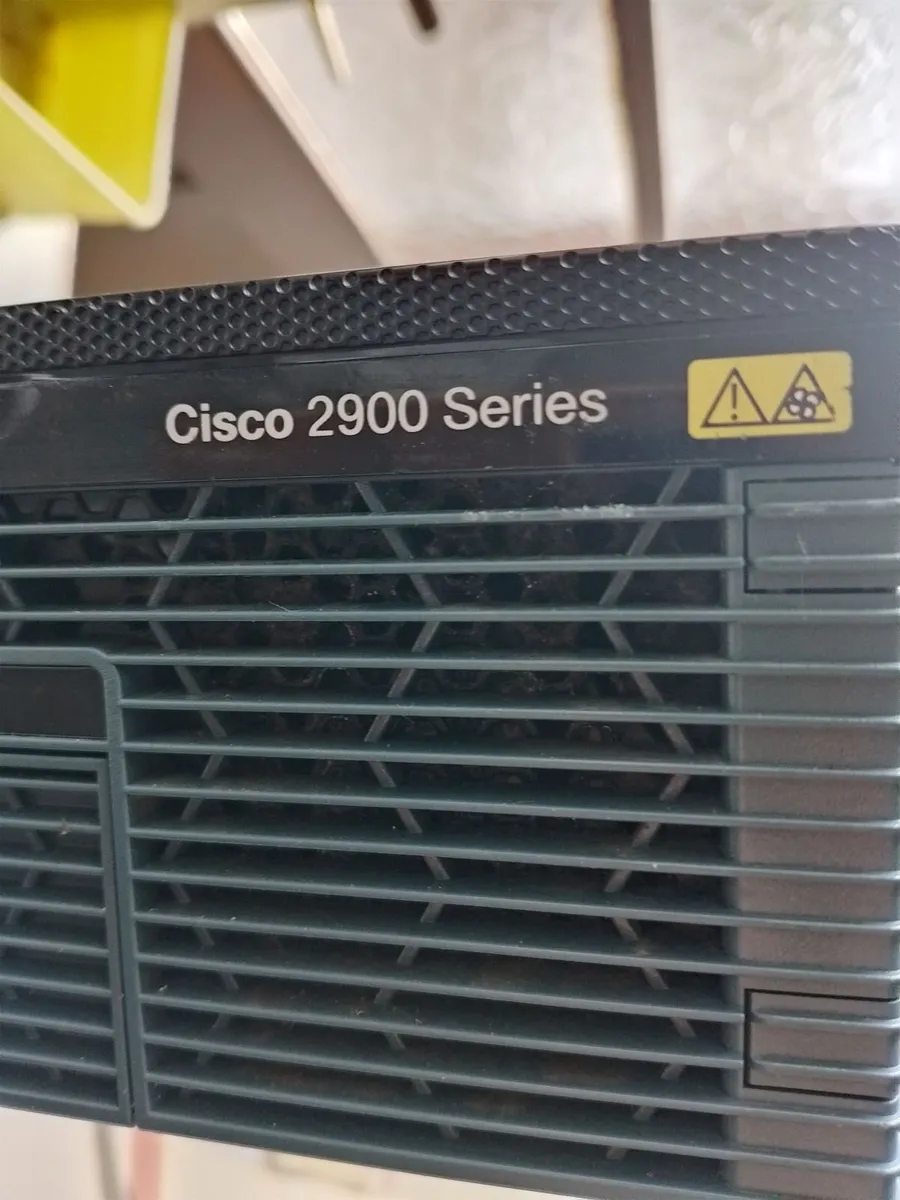 CISCO 2921 Integrated Services Router 2900 Series - Image 1
