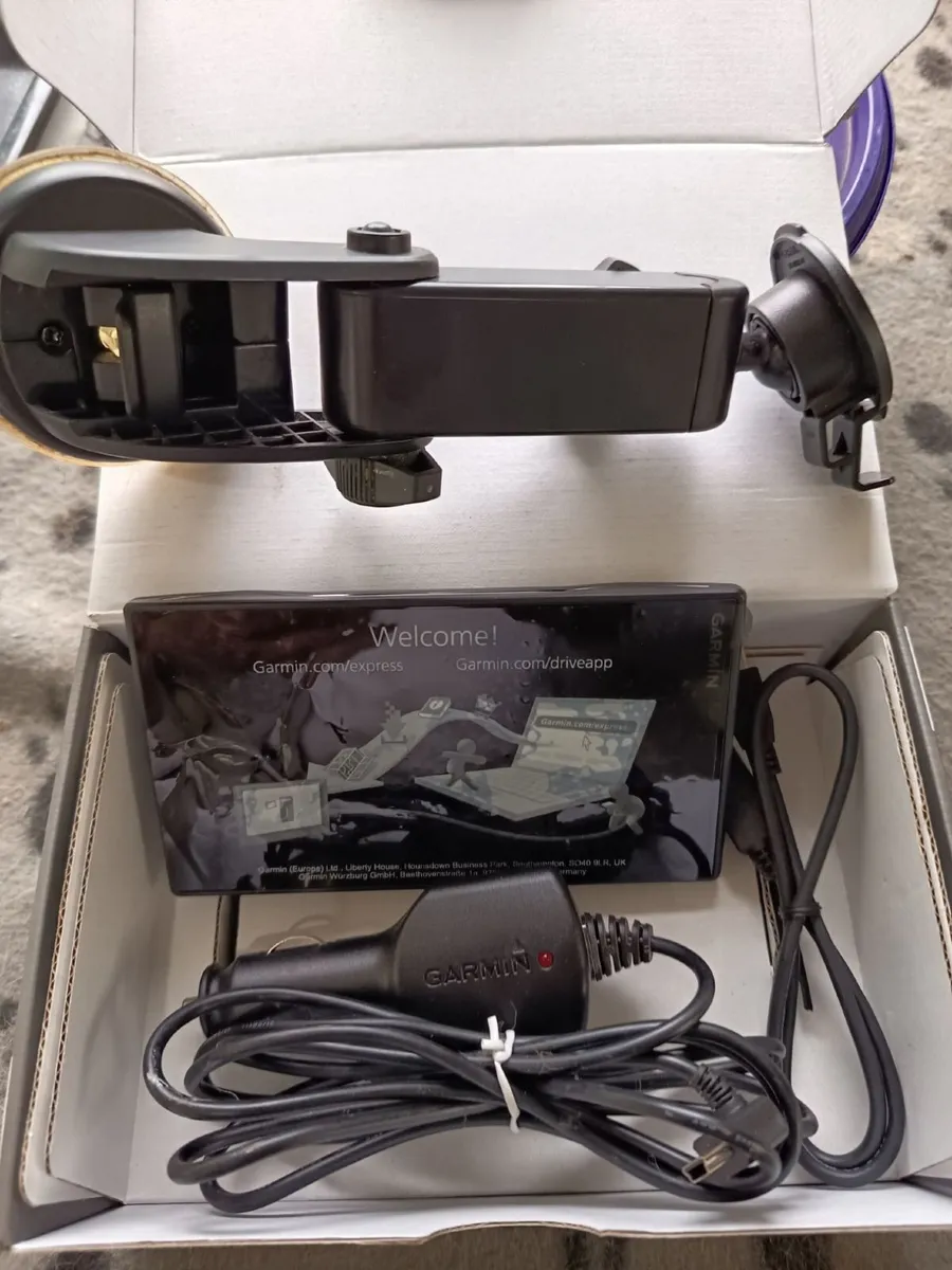 Garmin sat nav - Image 2