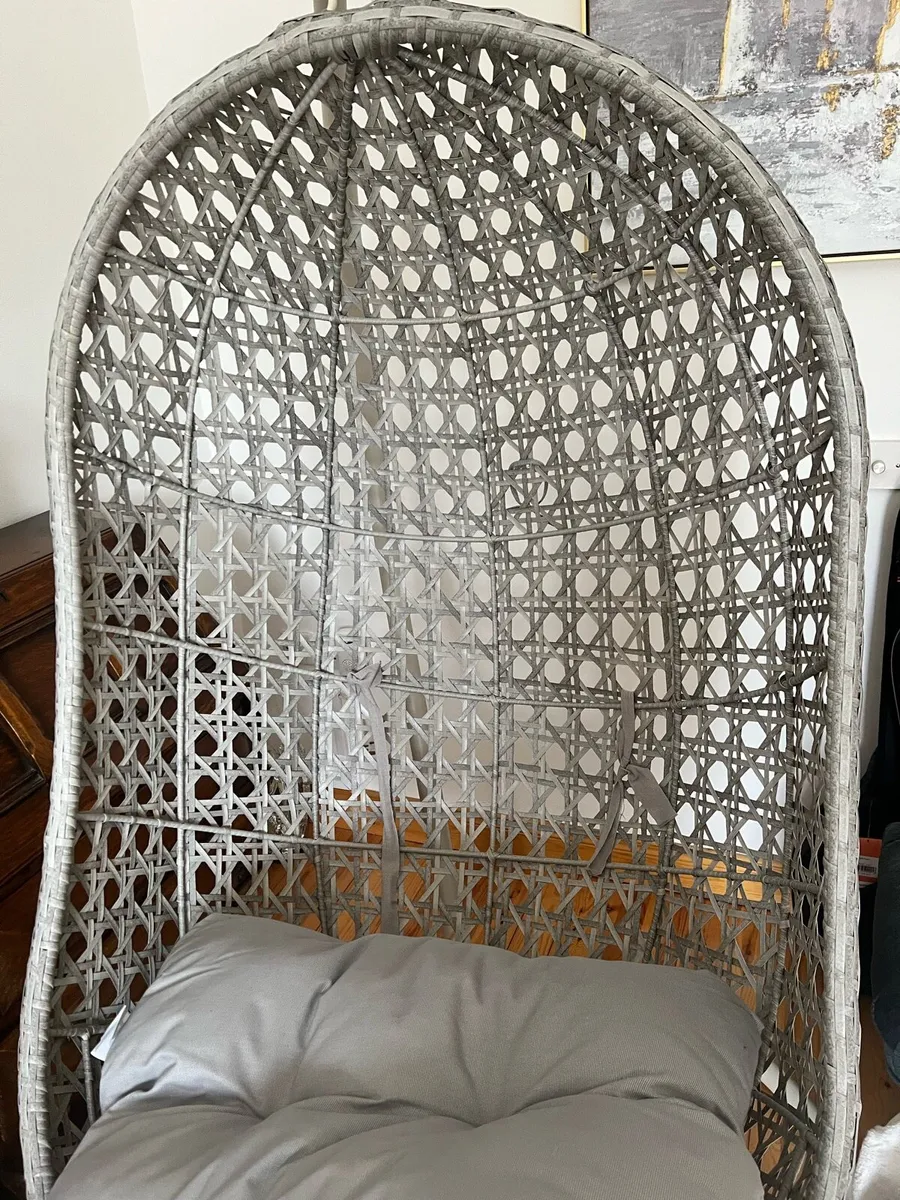 Egg Chair - Image 3