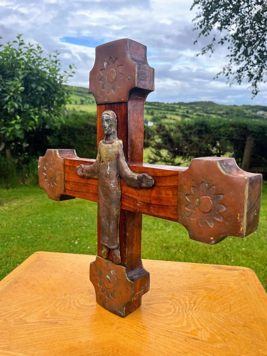 Antique crucifix - Image 2