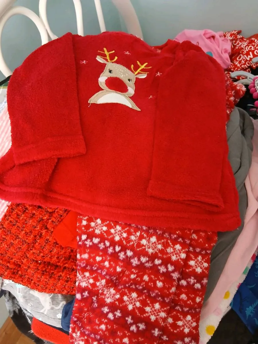 Very Large Bundle Of Girls Clothes - Image 3