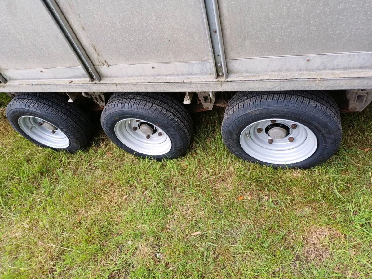 Ifor williams DP 14ft,  3 axle , with decks - Image 4