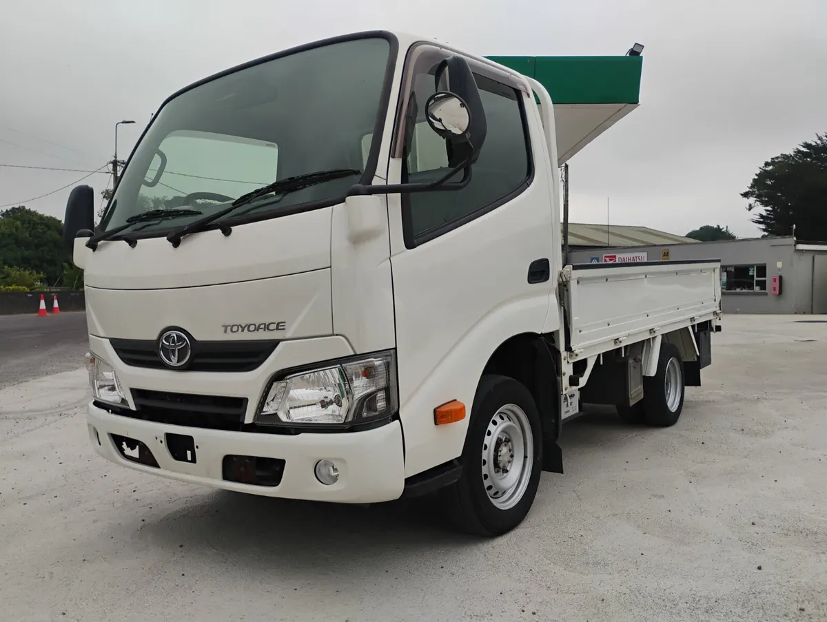 2018 TOYOTA DYNA - Image 2