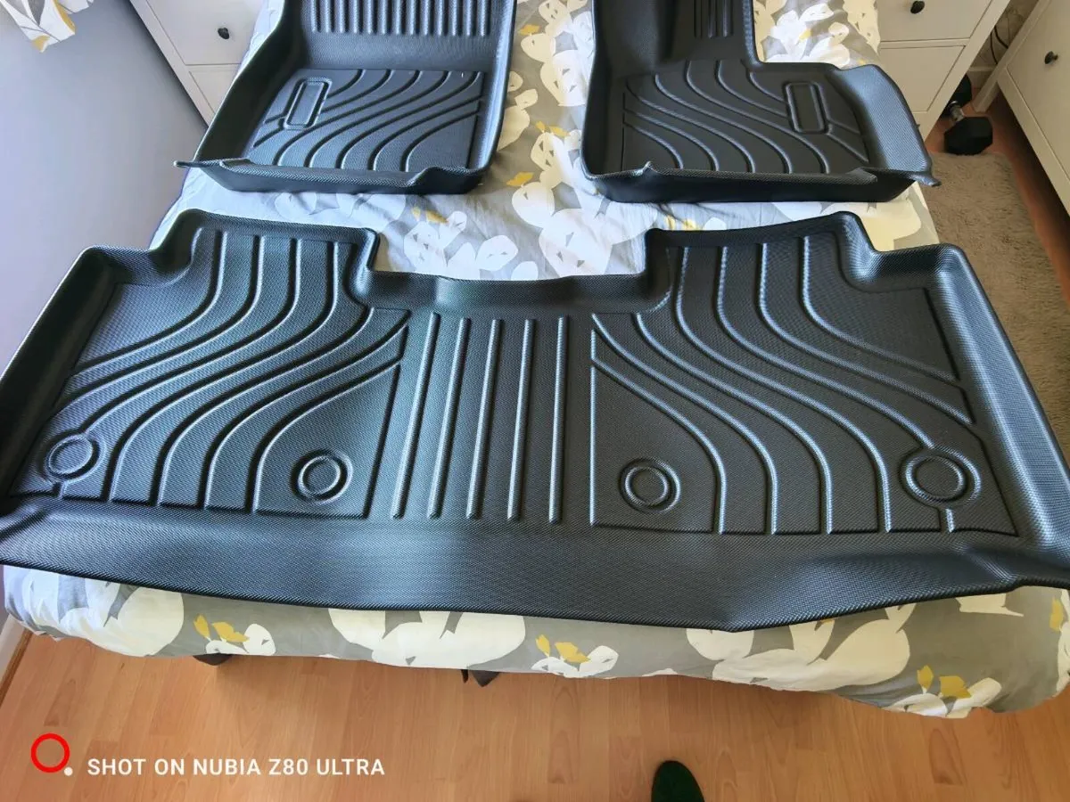 Xping g6 floor mats and assoriers - Image 2