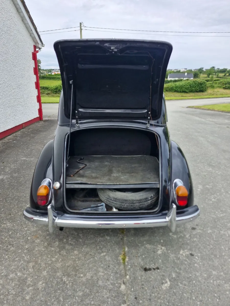 Morris Minor 1954 - Image 4