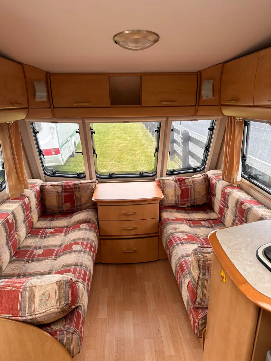 ✨STUNNING BAILEY PAGEANT 4 BERTH FIXED✨ - Image 4