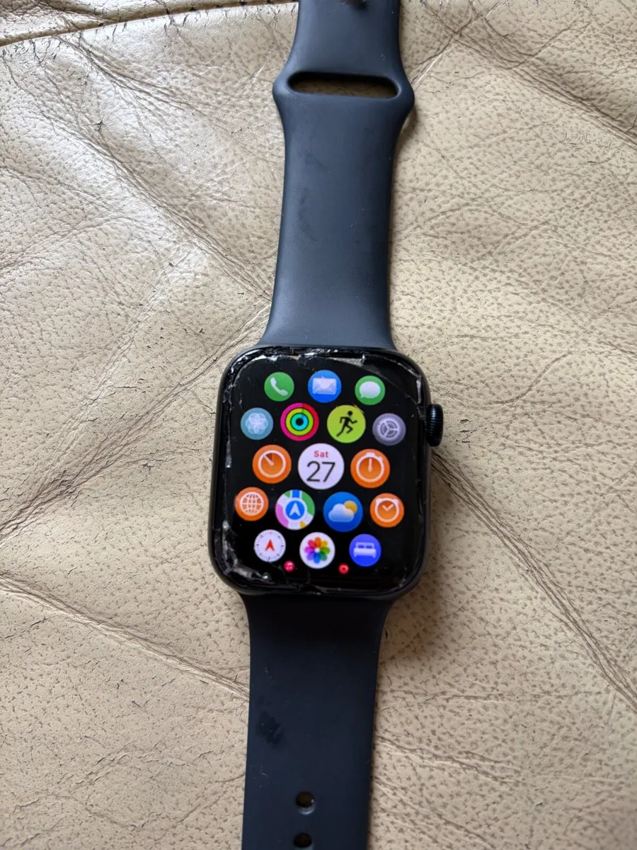 Apple Watch - Image 2