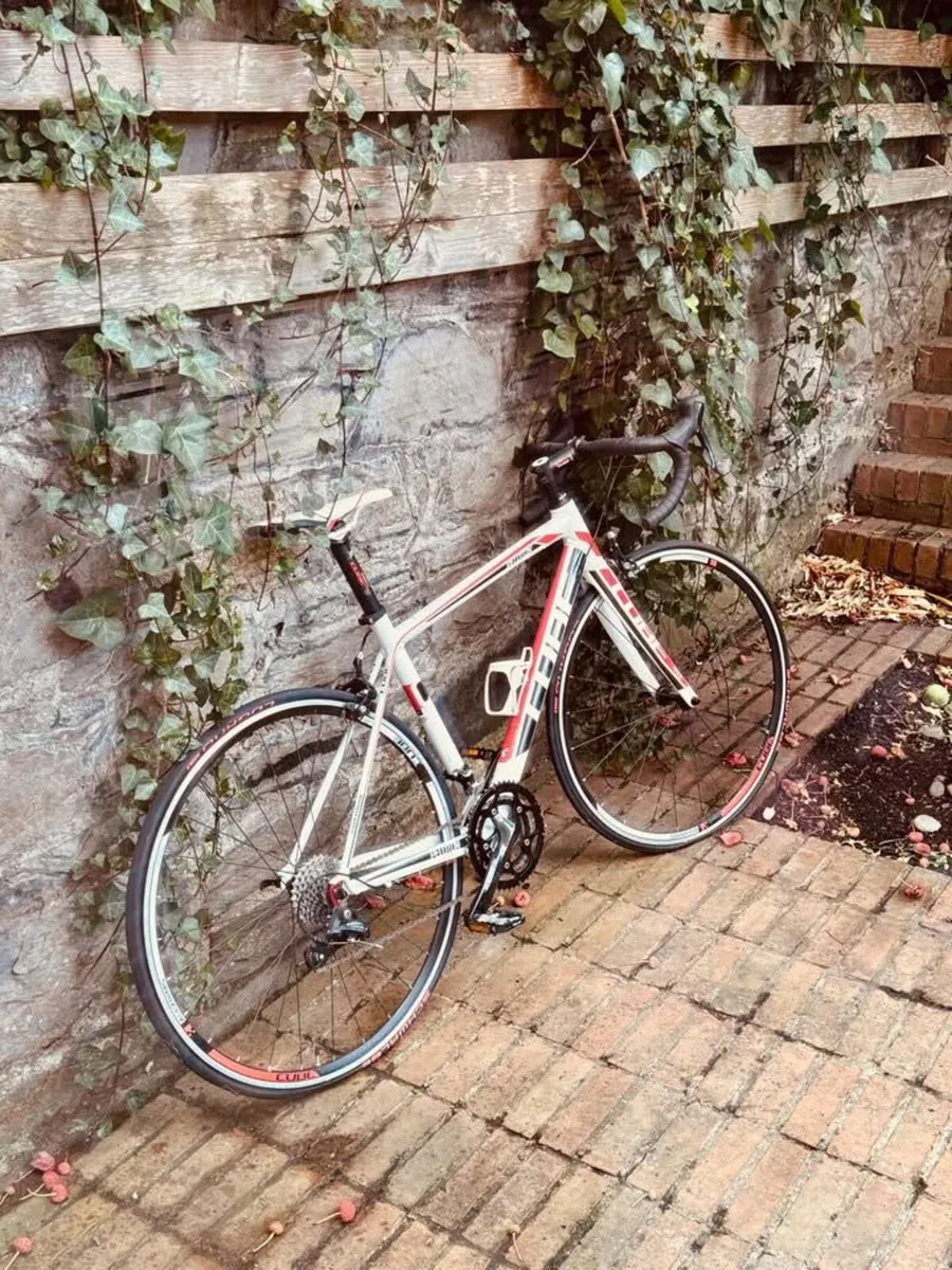 Cube peloton racer bike