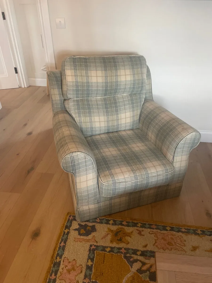 Armchair - Image 1