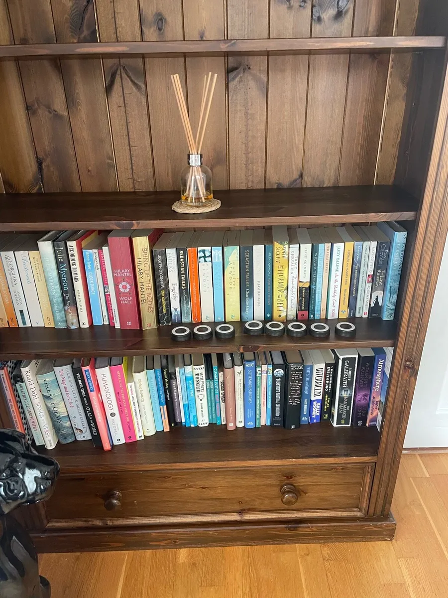 Solid pine bookcase - Image 3