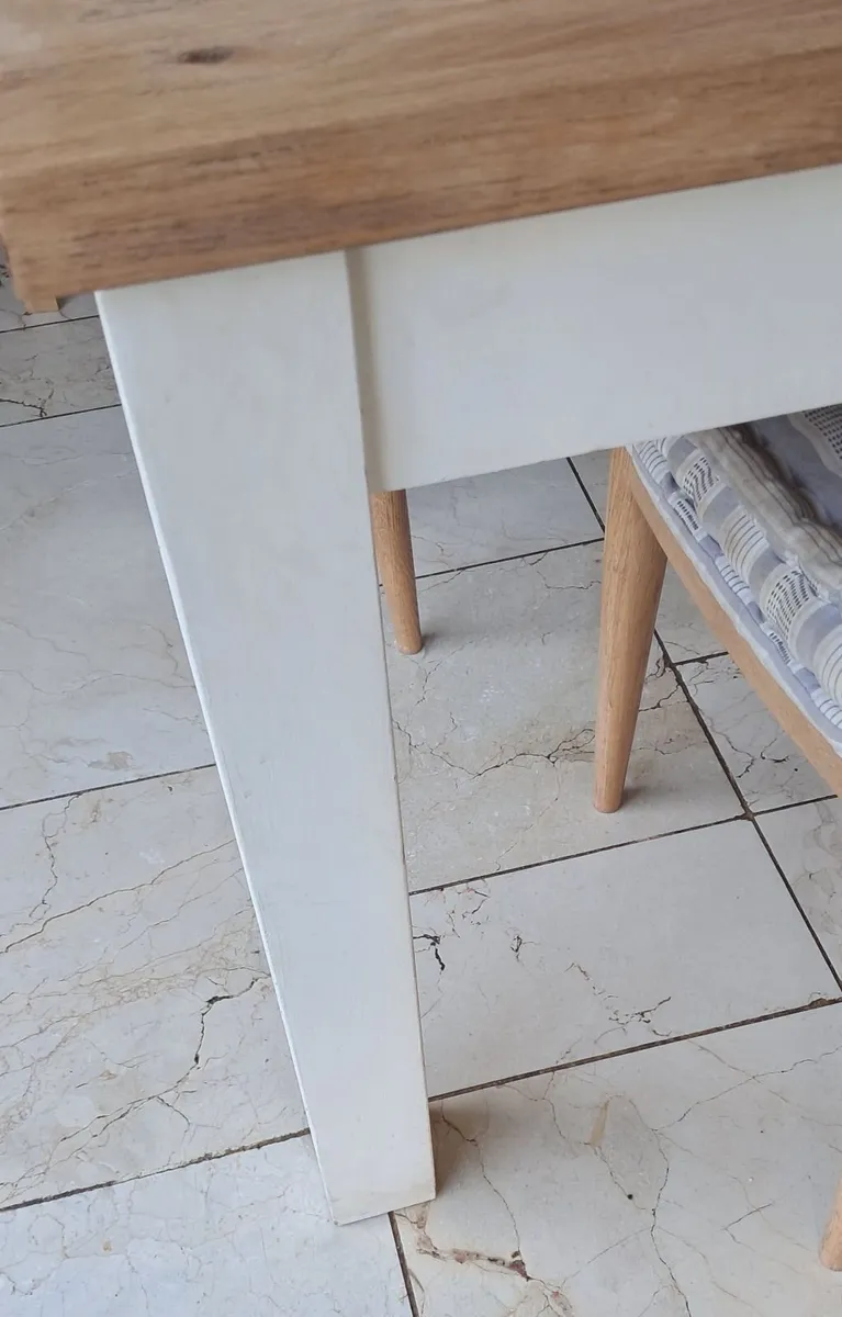 Dining room table - Image 4