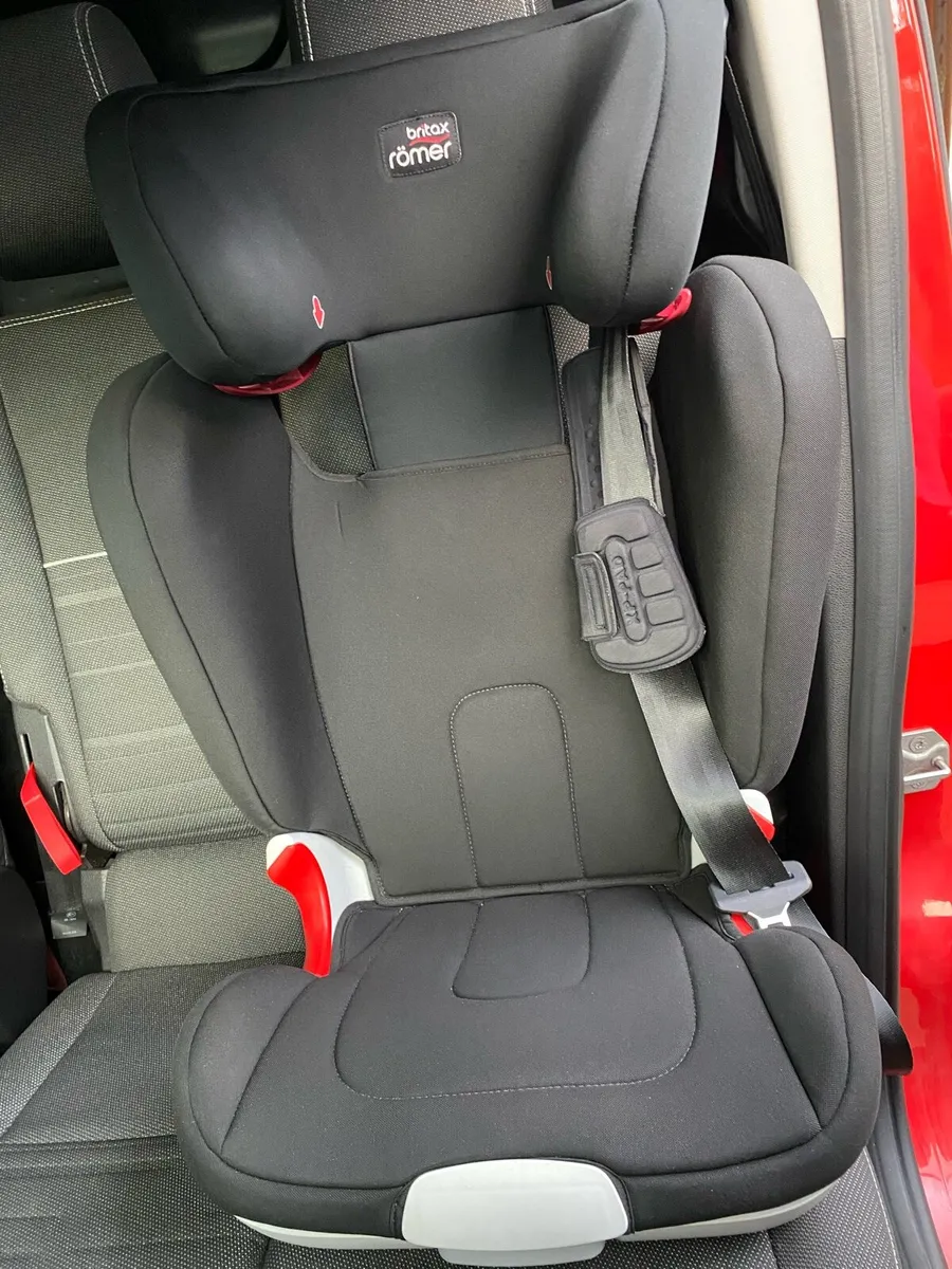 Car seat - Image 2