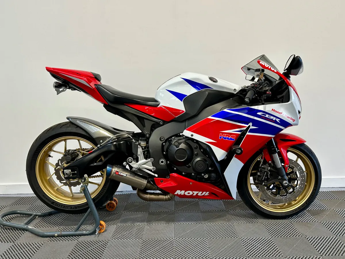 2014 HONDA CBR FIREBLADE 1000RR - Image 1