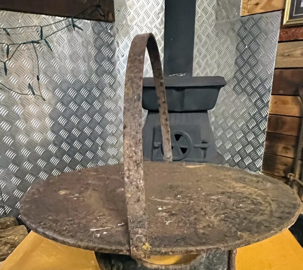 Cast iron antique griddle pan - Image 2