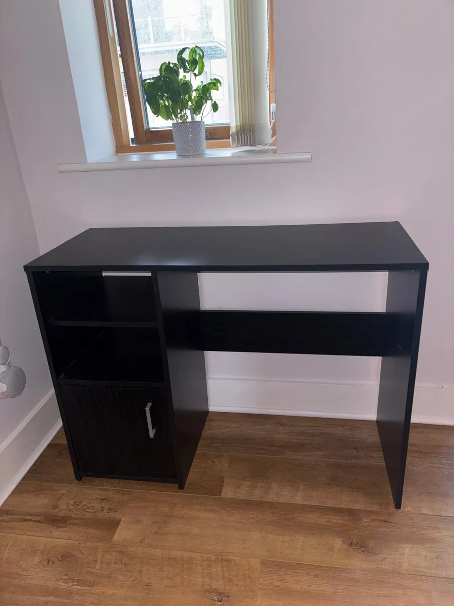 Black Desk - Image 1