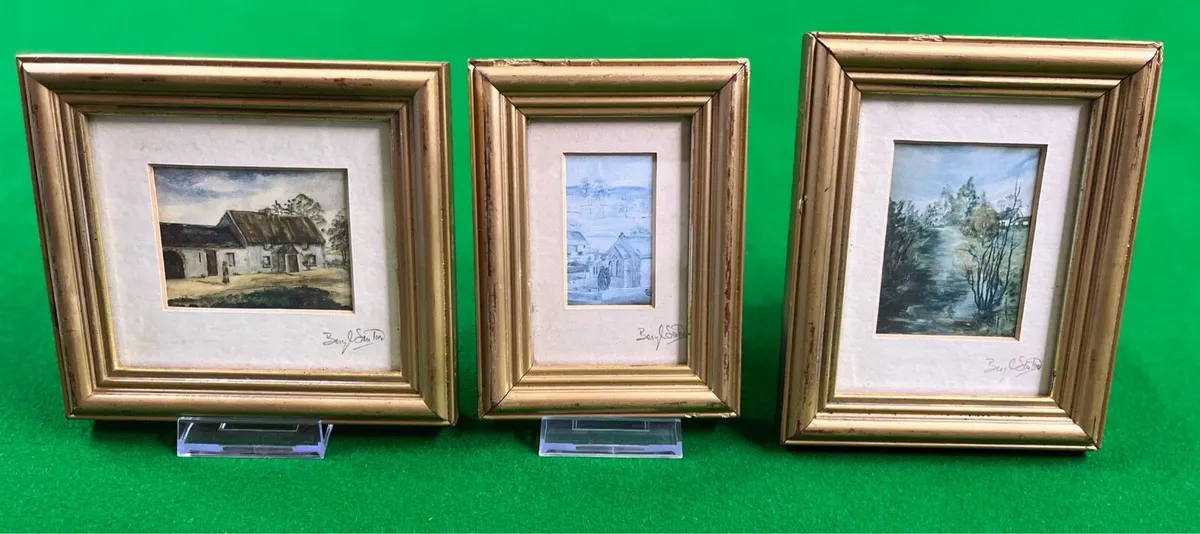 Set of three vintage art - Image 1