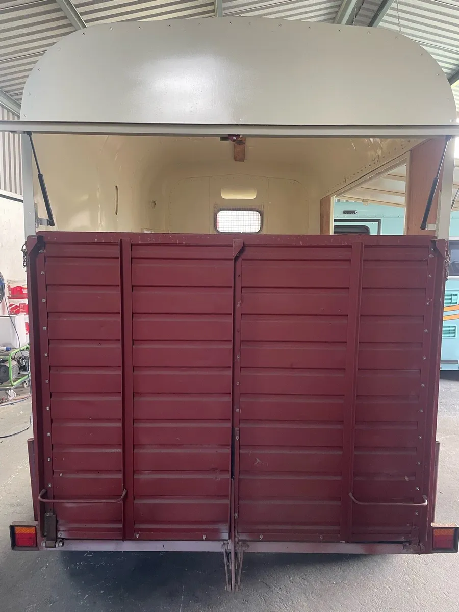 Rice Horse Box partly converted - Image 2