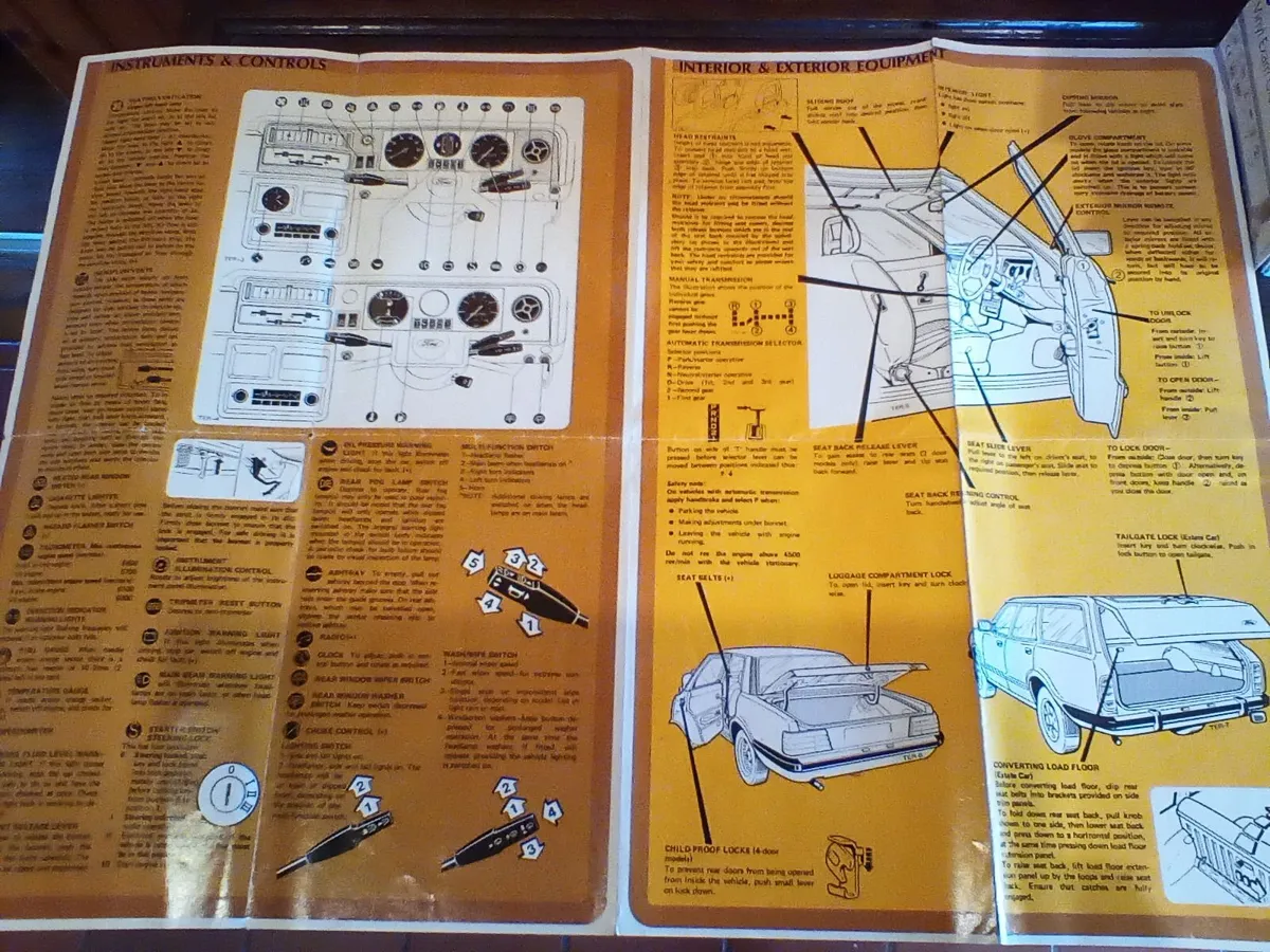 Vintage ford handbooks - Image 2