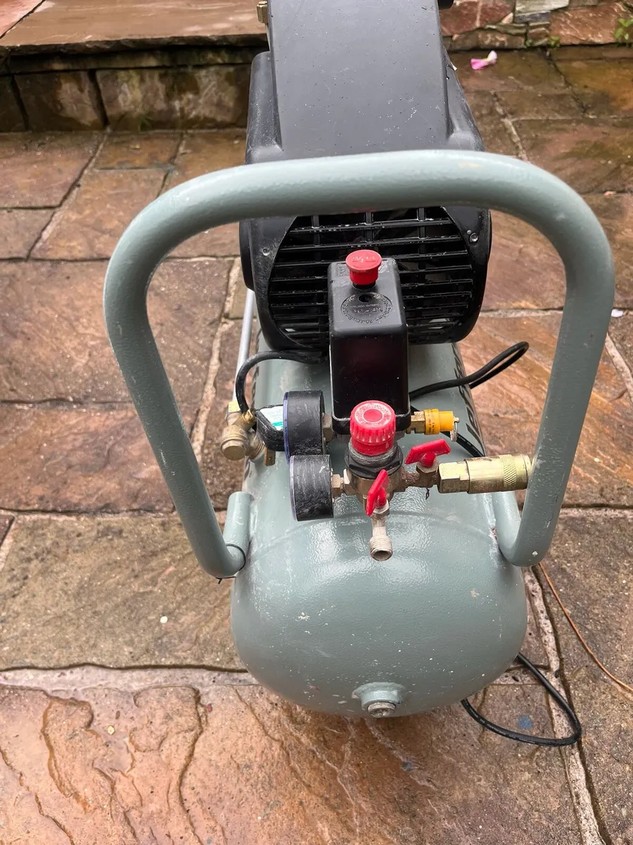 Jefferson 25 litre compressor - Image 3