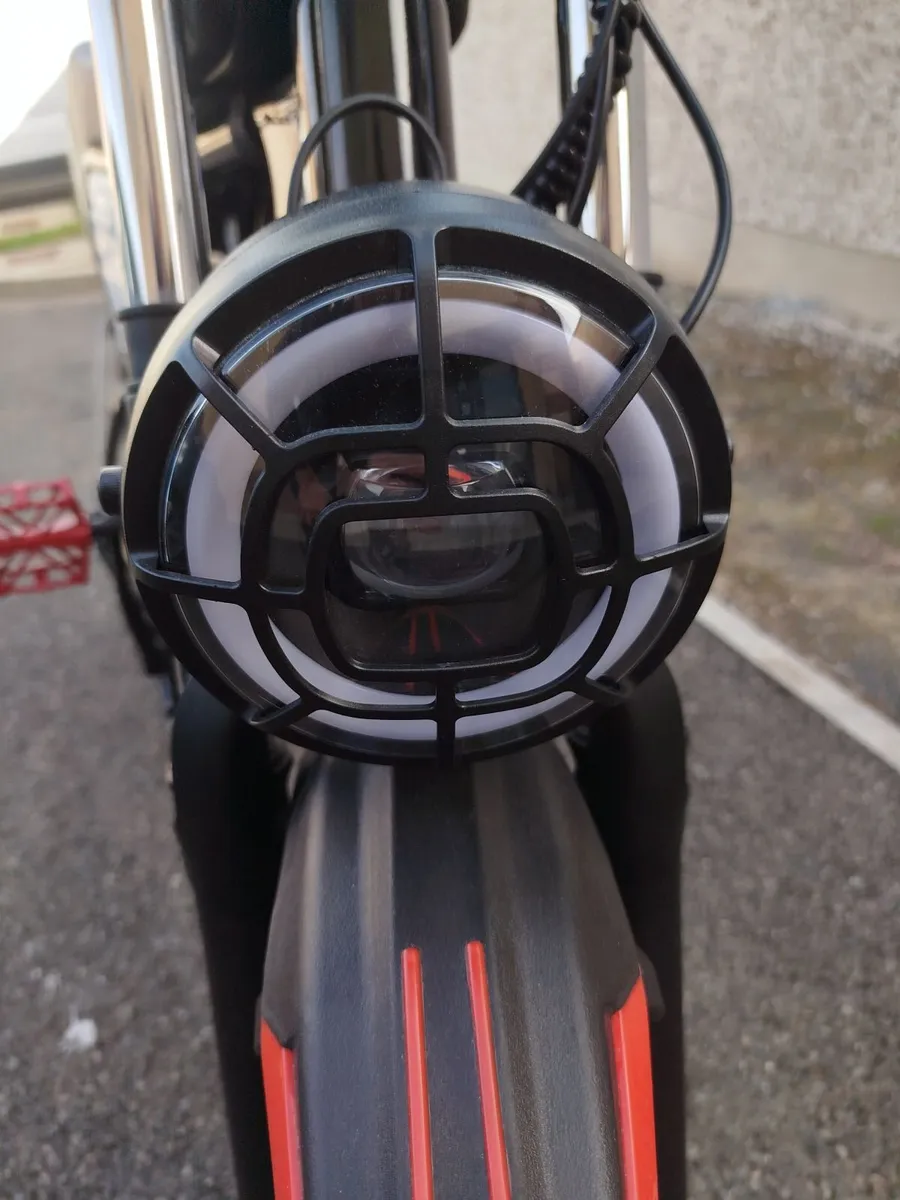 YVY C20 Electric bike - Image 2