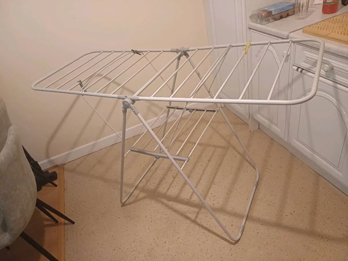 Clothes hanger - Image 2