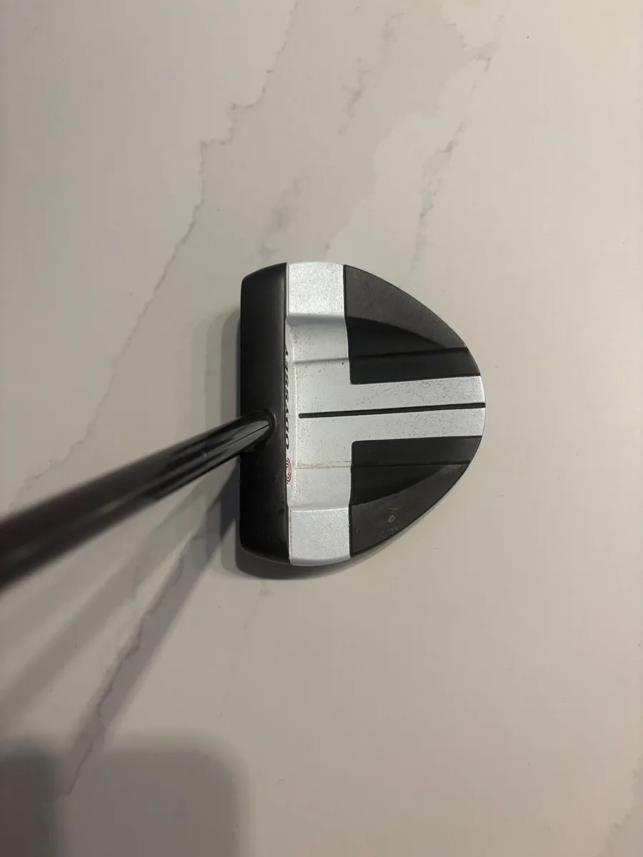 Odyssey Putter - Big T Centre Shaft - Image 4