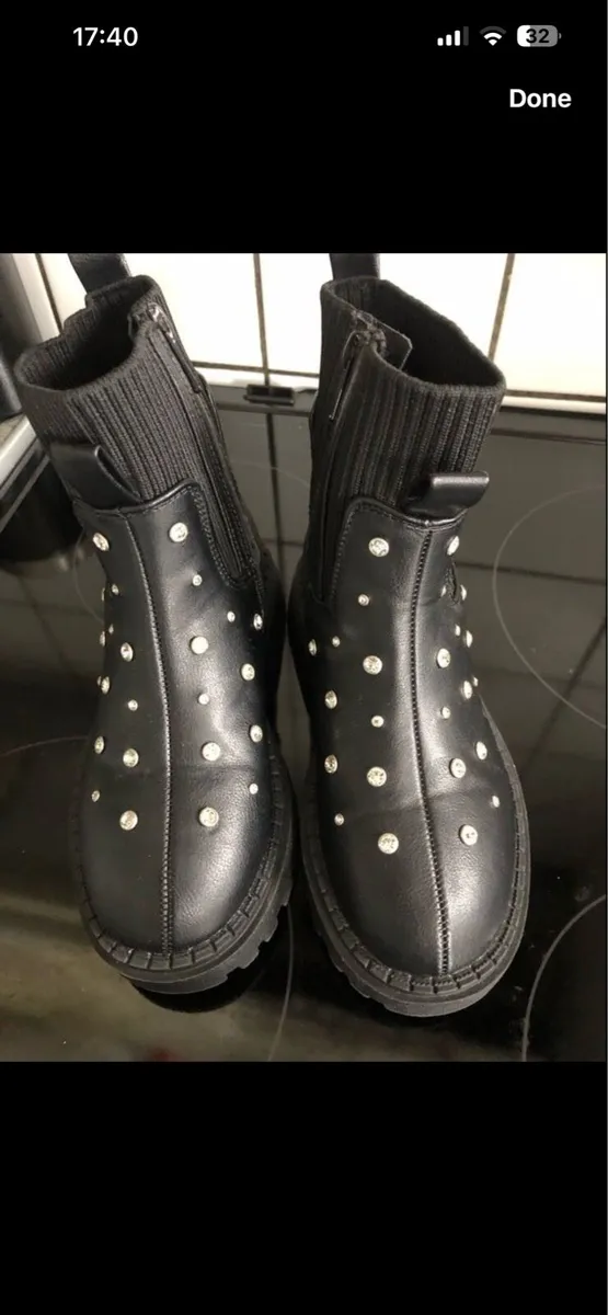 Girls river island boots size 11 €15 new - Image 1