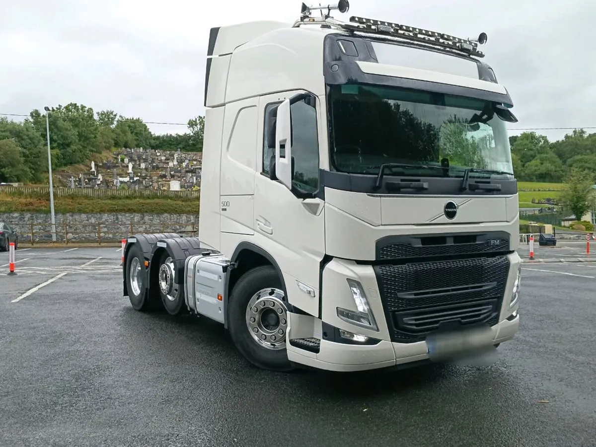 2023 VOLVO FM 500 - Image 2