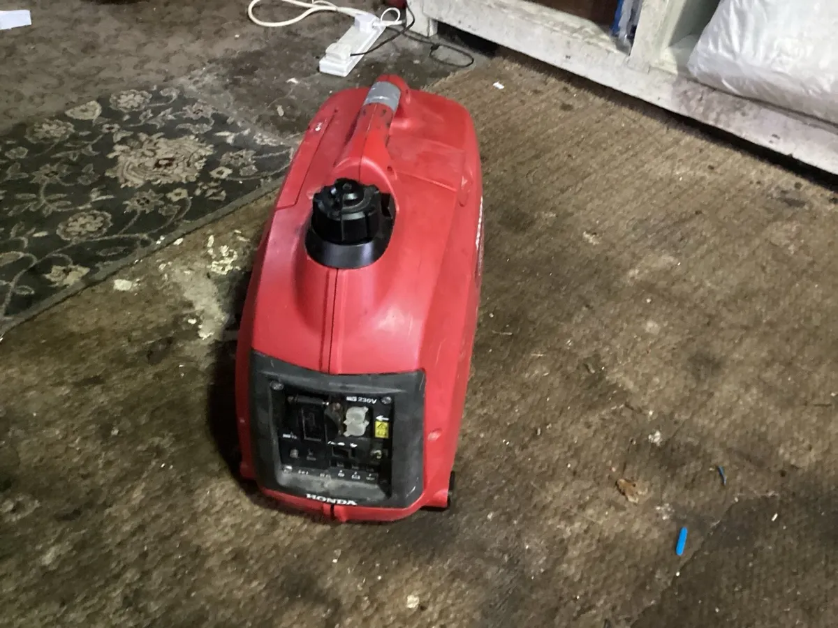 Honda eu10i generator - Image 3