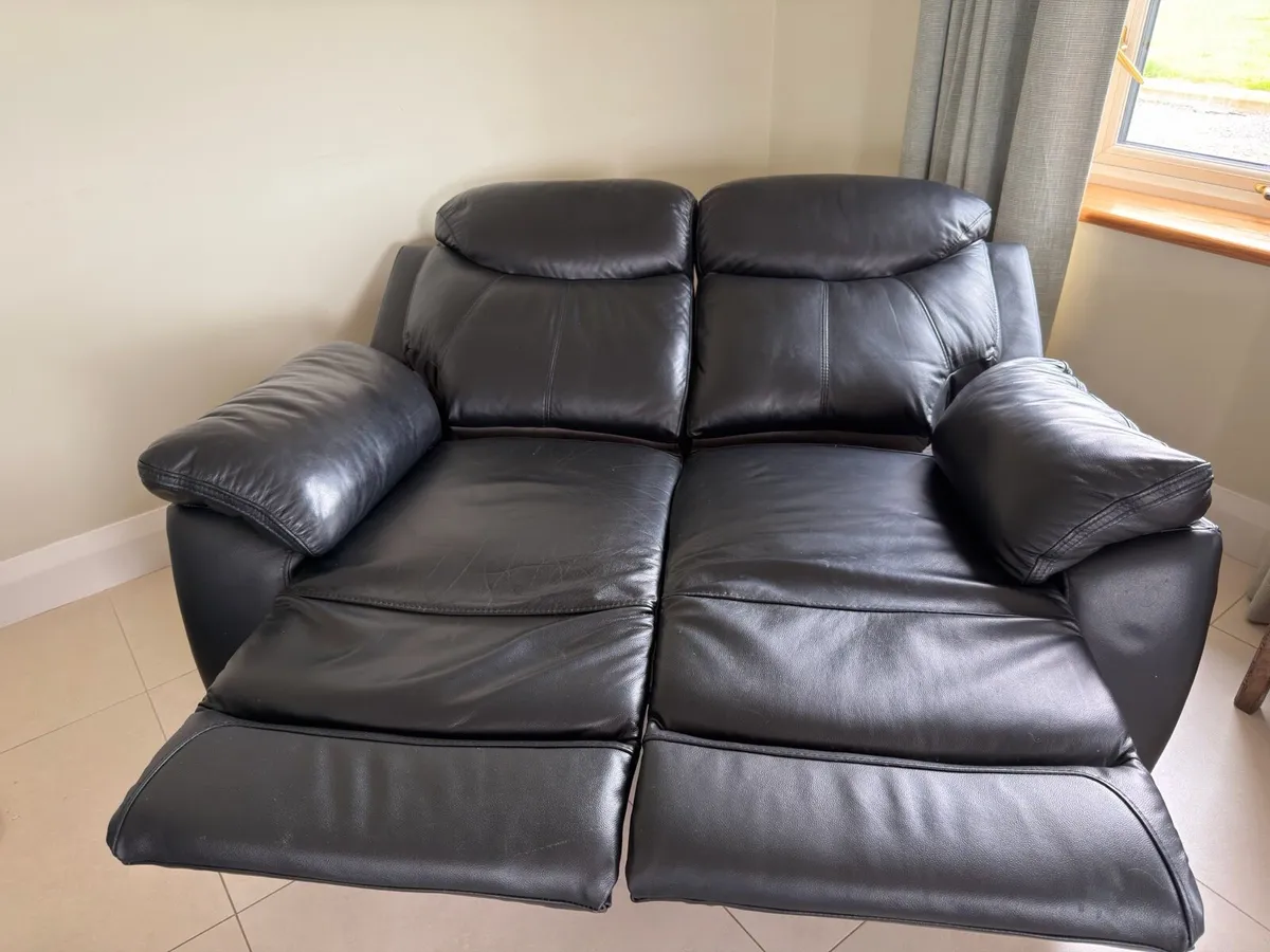 Two seater recliner couch - Image 3