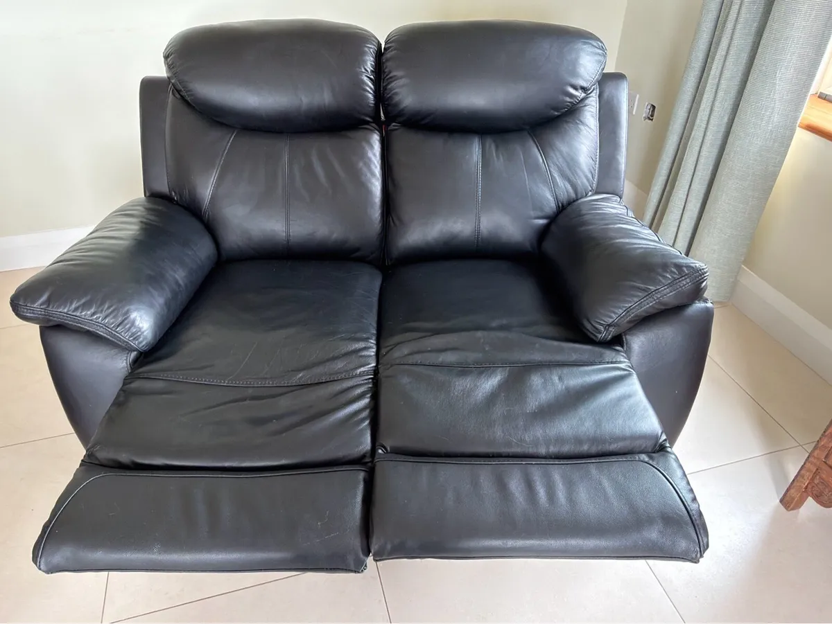 Two seater recliner couch - Image 2