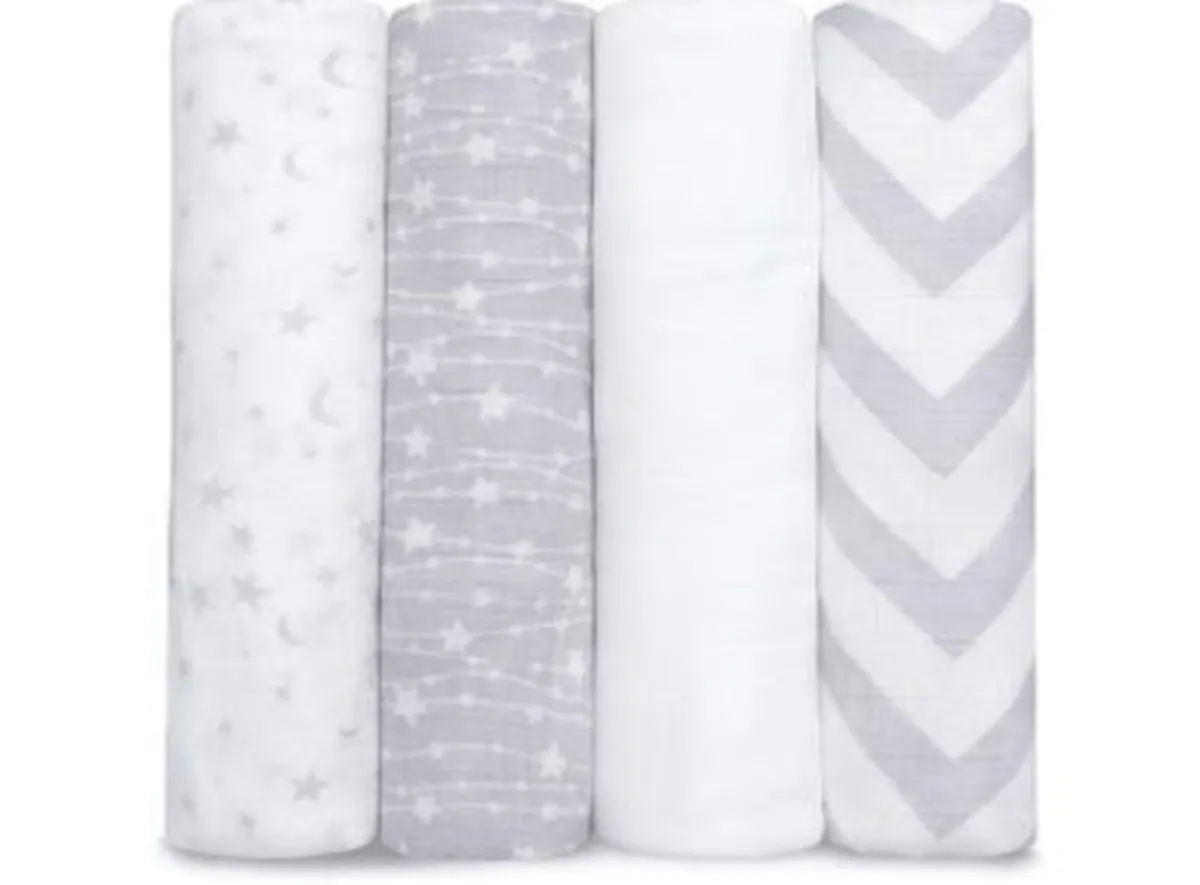 Comfy Cubs Muslin Swaddle Blankets Pack - Image 1