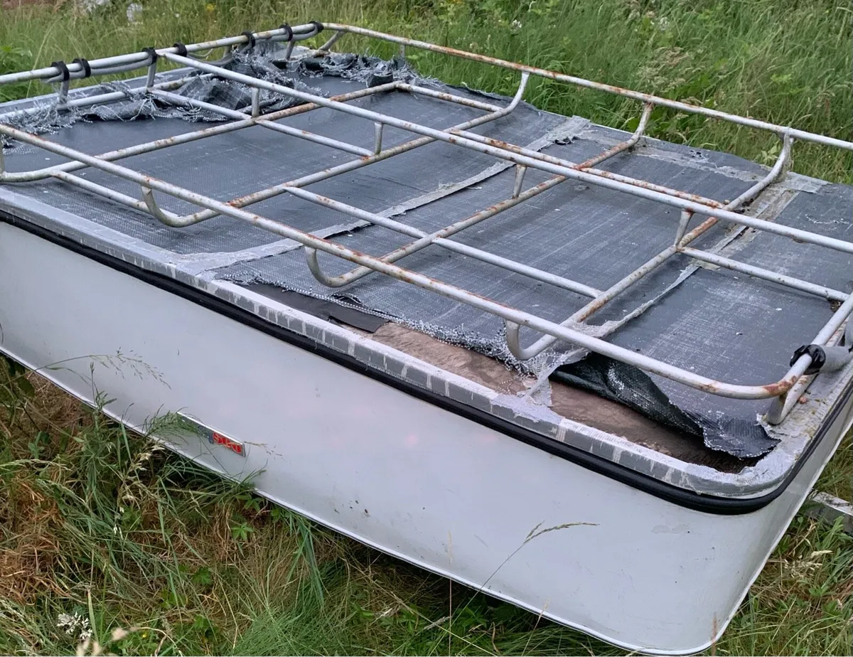Camping trailer - Image 3