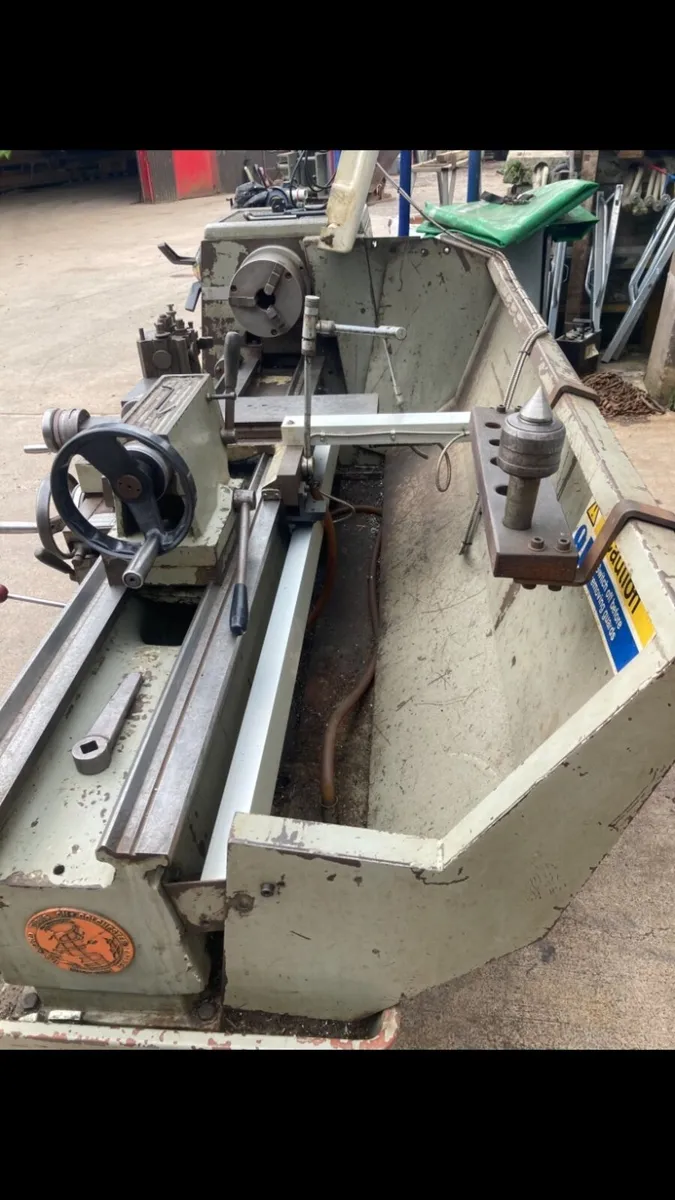 Colchester triumph 2000 lathe - Image 2