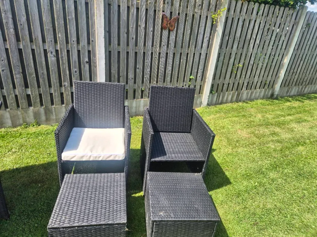 Rattan garden furniture - Image 2