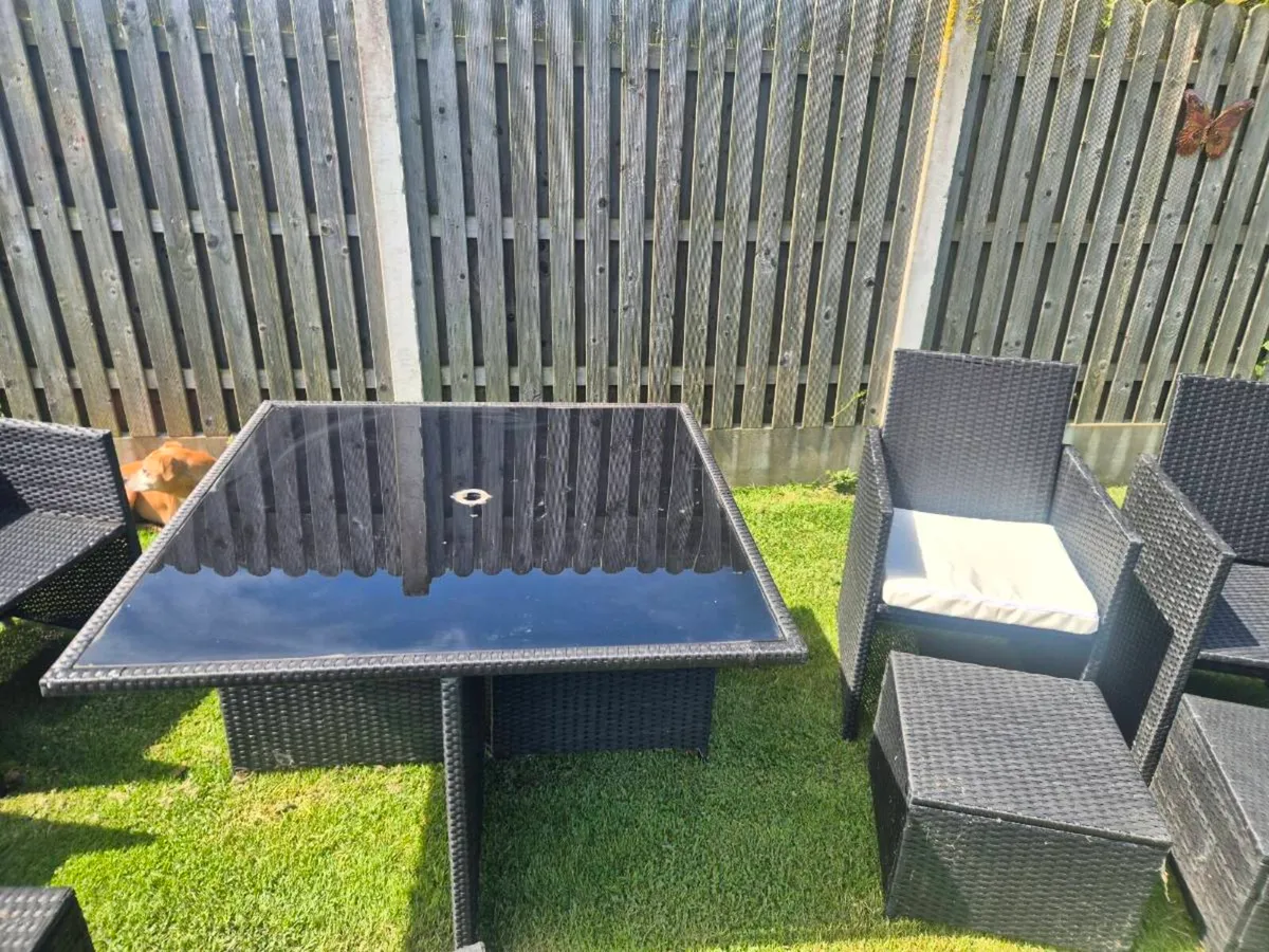 Rattan garden furniture - Image 3