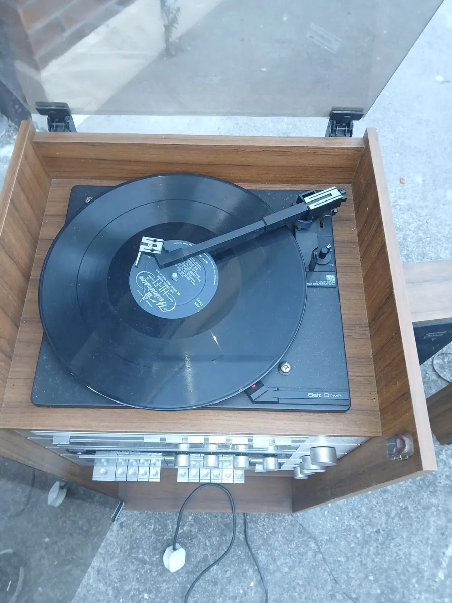 Binalone Record Player and Speakers - Image 4
