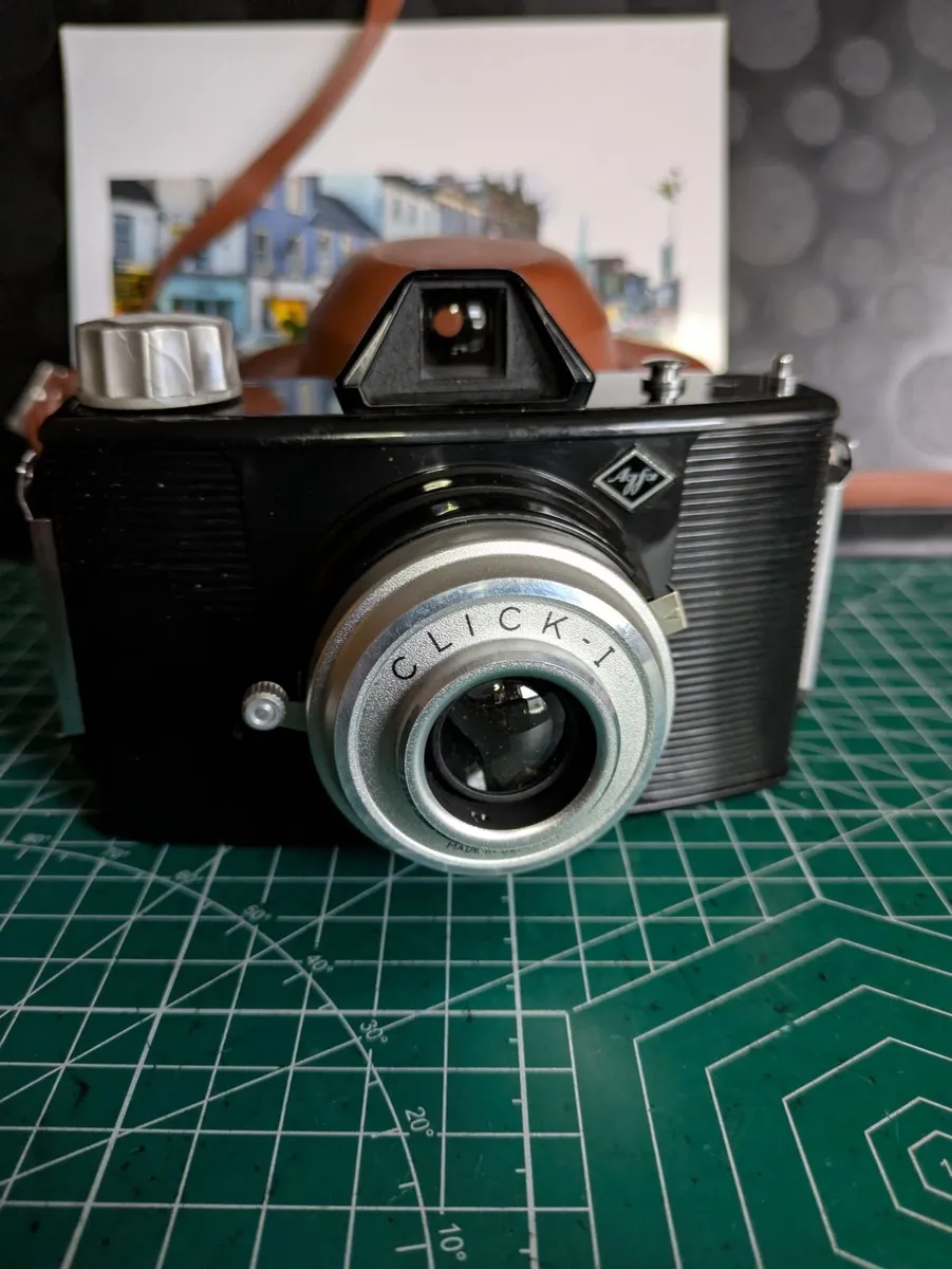 Agfa Click-I   6x6 120 film camera - Image 1