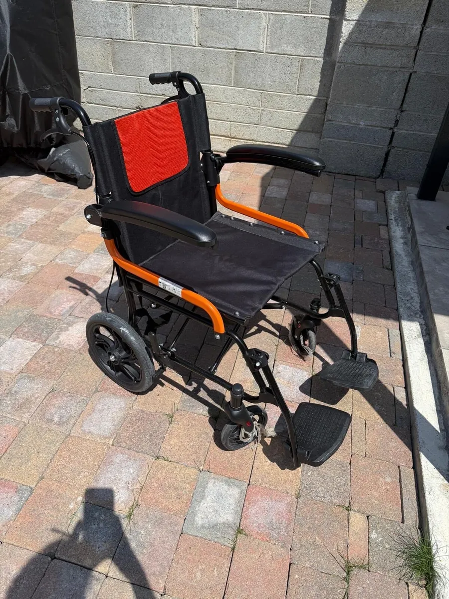 Trasit wheelchair - Image 2