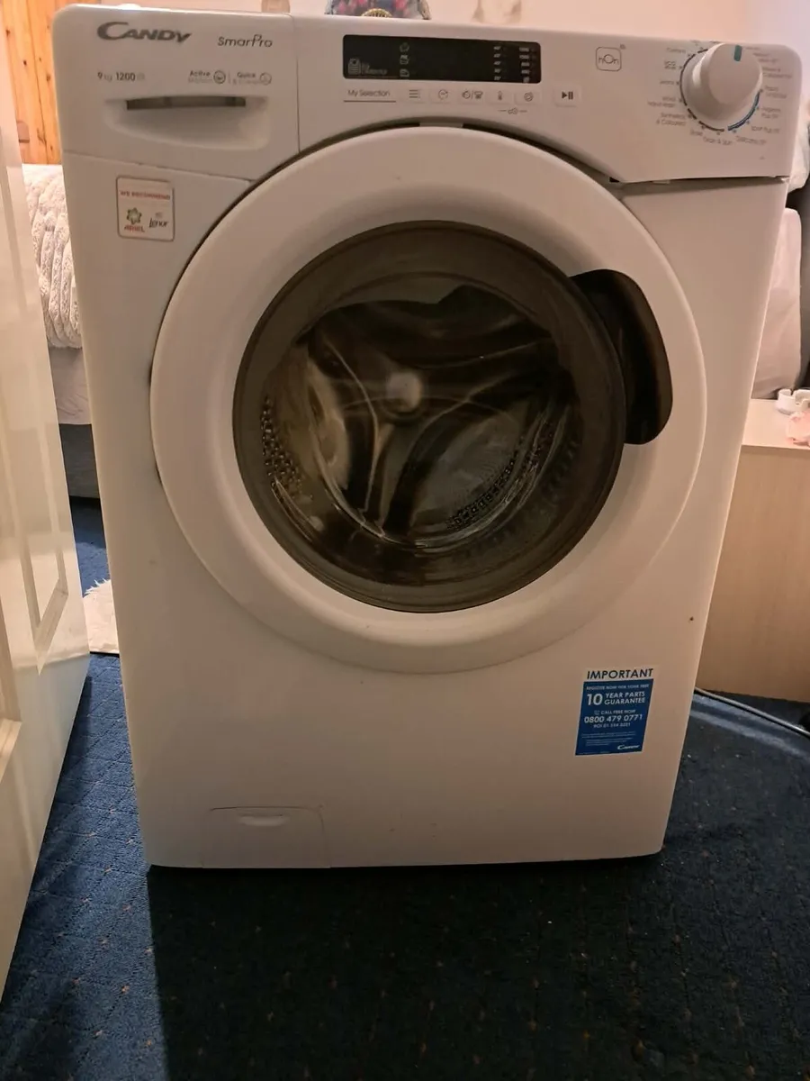 Washing machine - Image 1