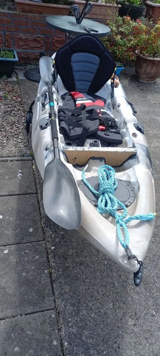 kayak - Image 1