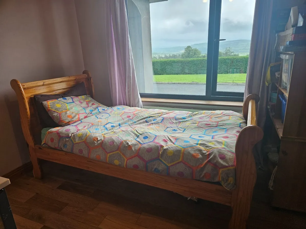 Single Wooden Sleigh Bed - Image 1