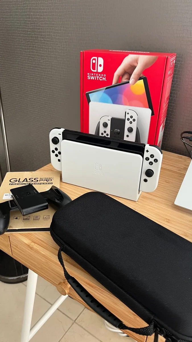 Nintendo Switch - Image 3