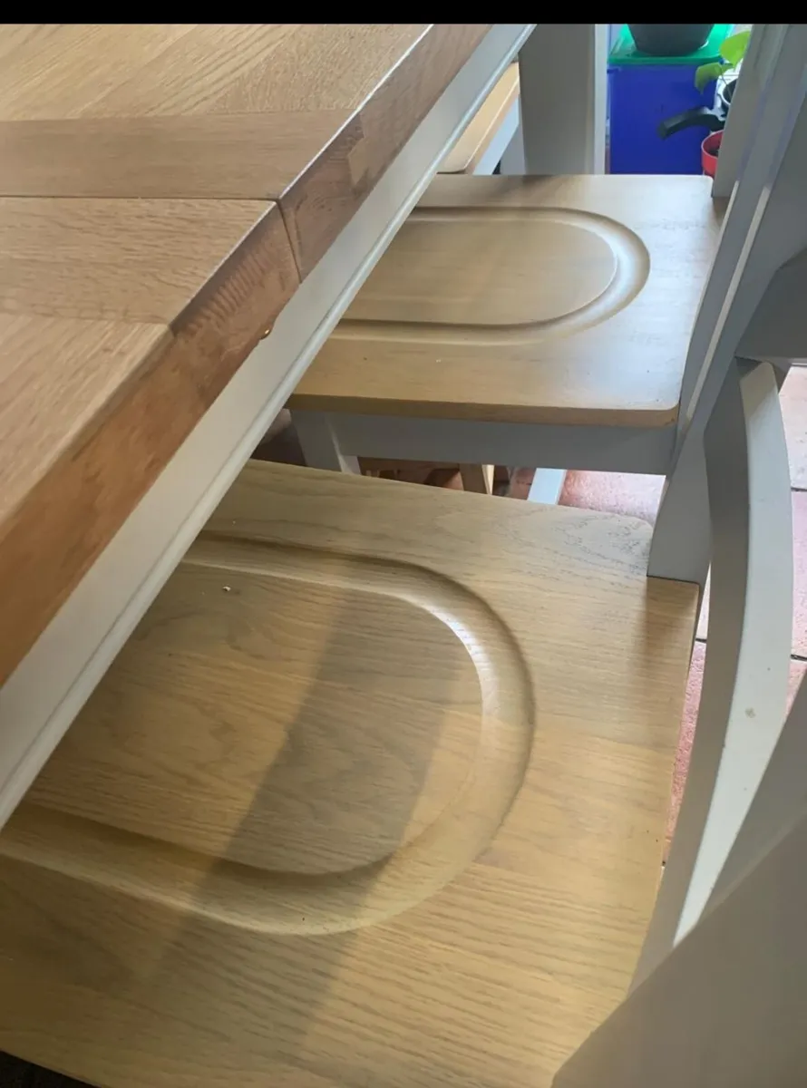 Kitchen table and 6 chairs - Image 2