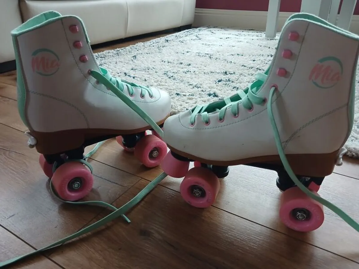 Roller skates - Image 2