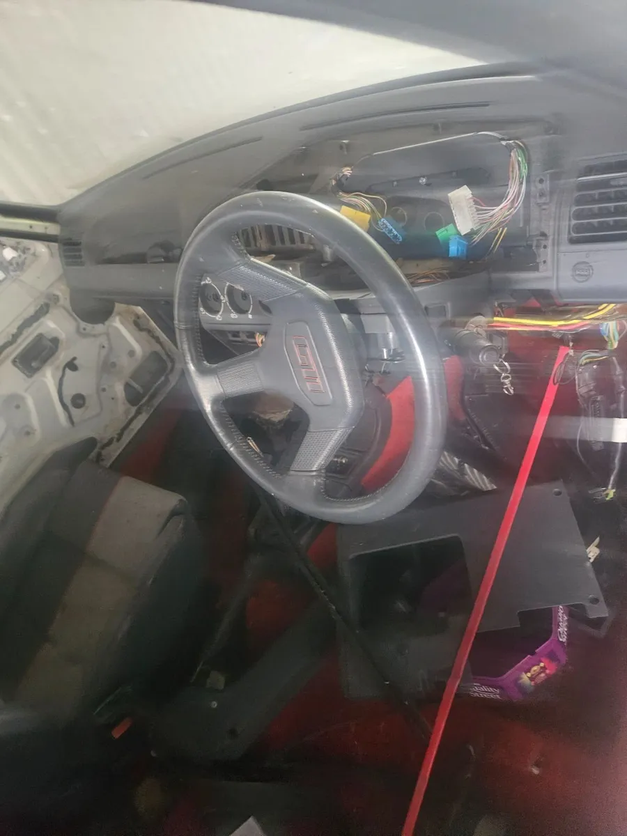 Peugeot  405     stdt and 205 for parts - Image 3