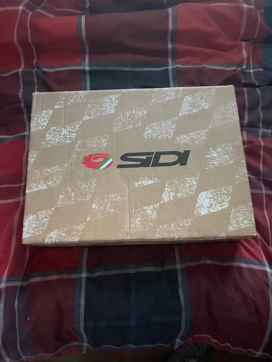 Brand new Sidi motorbike boots - Image 3