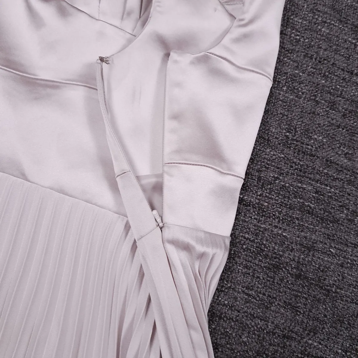 Karen Millen Off White Pleated Midi Dress 14UK - Image 3